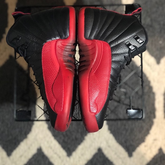COPY - Jordan 12 Flu game - Picture 4 of 4